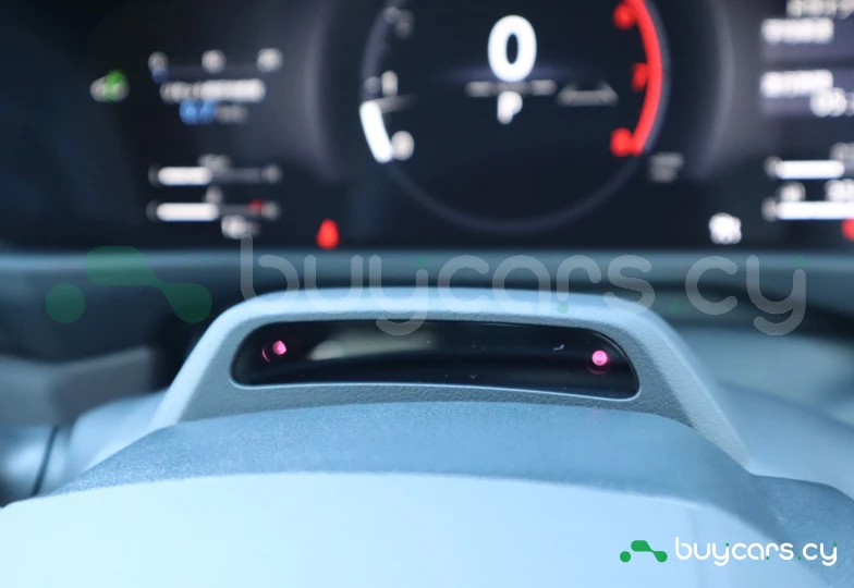 Lexus LX Черный