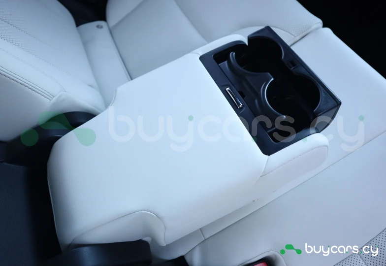 Lexus LX Черный