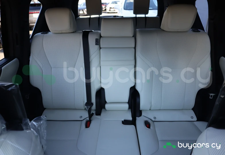 Lexus LX Черный