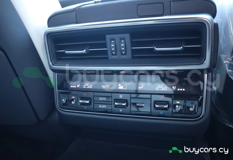 Lexus LX Черный