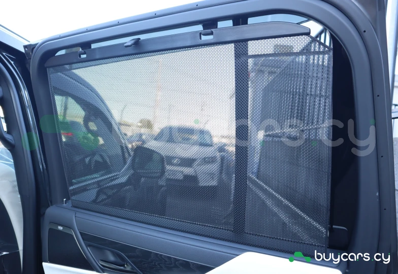 Lexus LX Черный