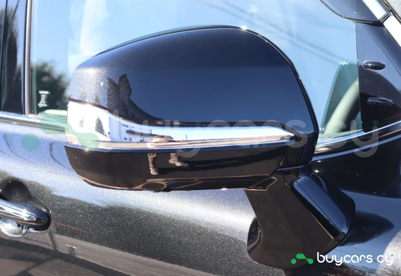 Lexus LX Черный