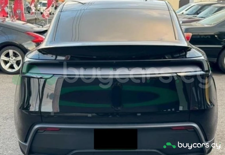 Tesla Model Y Black