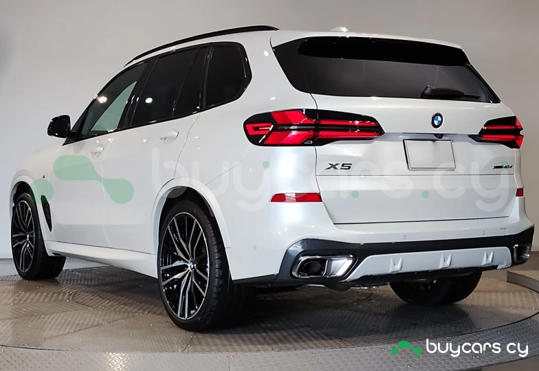 BMW X5 White