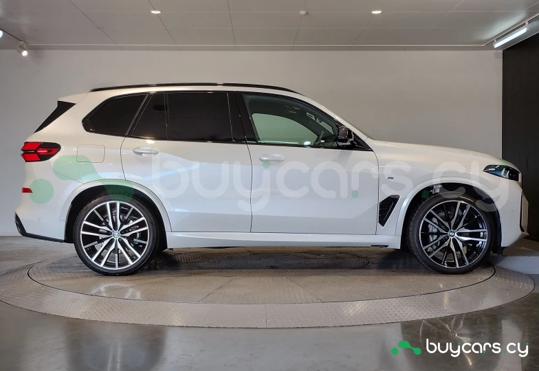 BMW X5 White