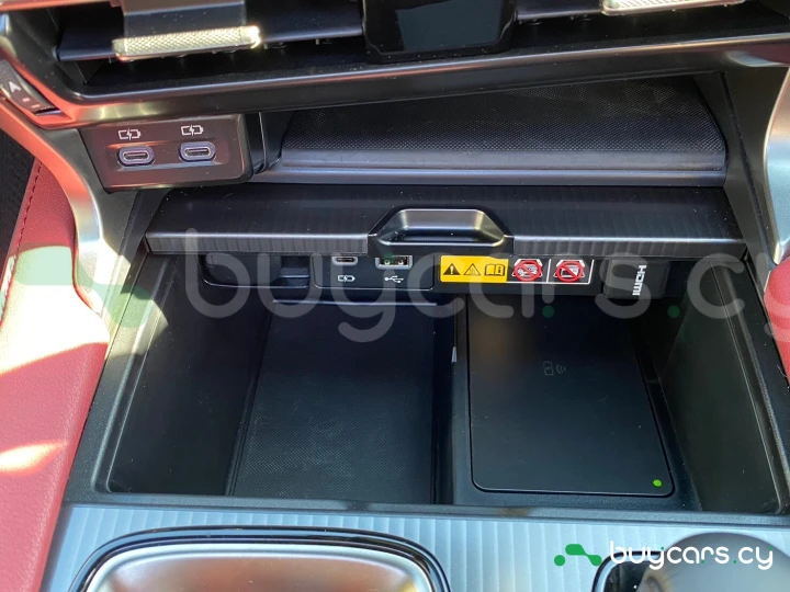 Lexus RX Красный