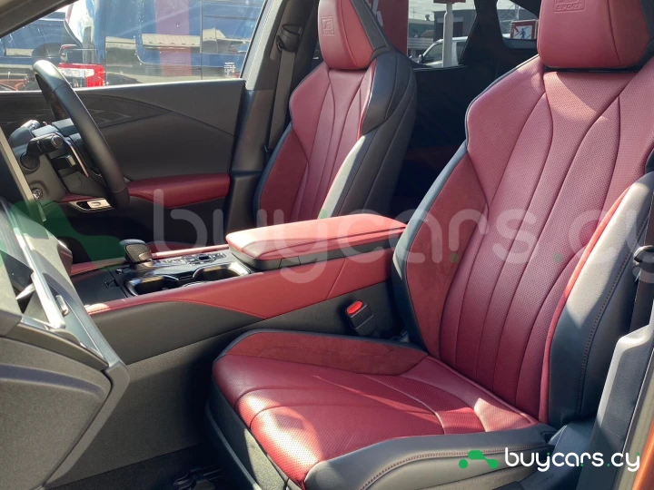 Lexus RX Красный