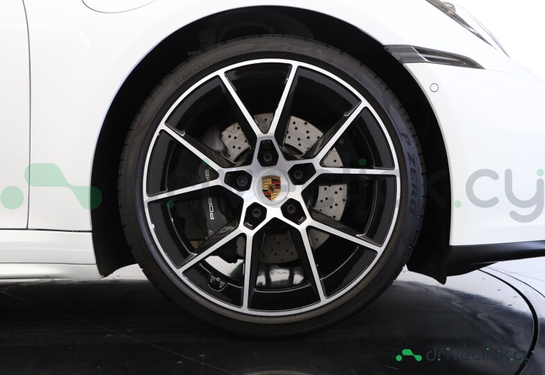 Porsche 911 White