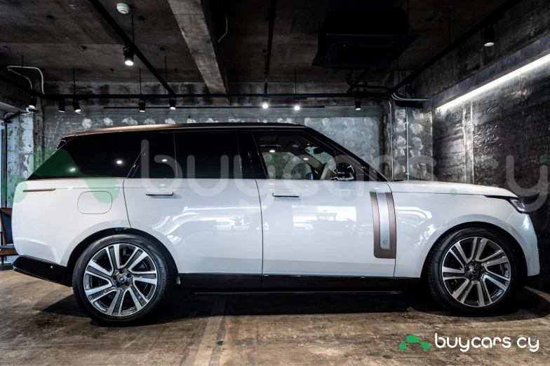 Land Rover Range Rover Белый