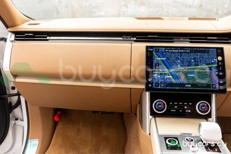 Land Rover Range Rover Белый