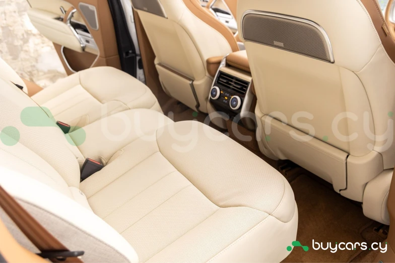 Land Rover Range Rover Белый