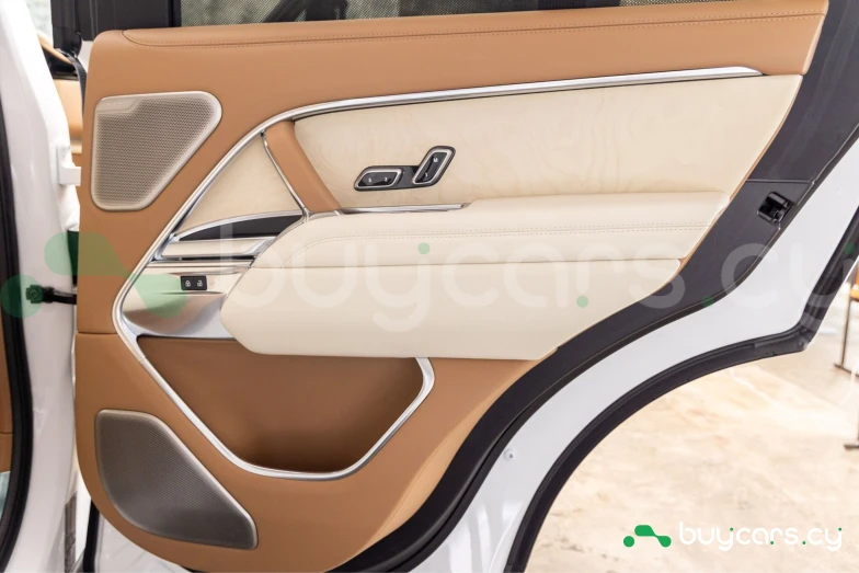 Land Rover Range Rover Белый