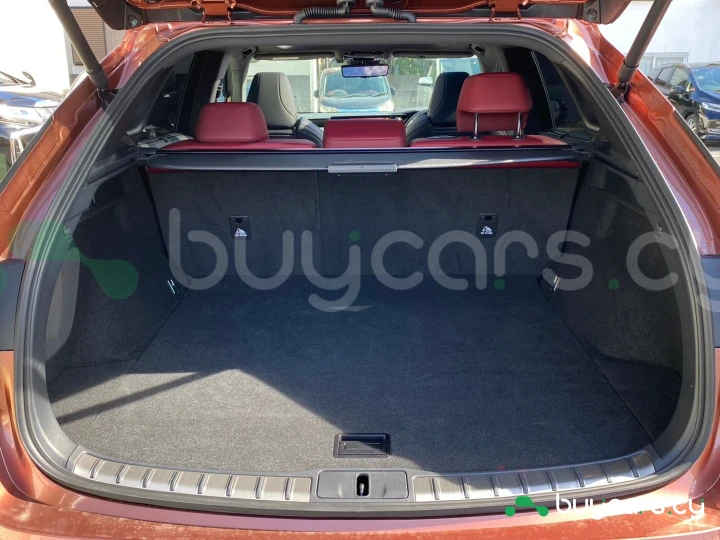 Lexus RX Красный