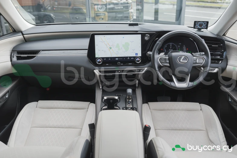 Lexus RX White