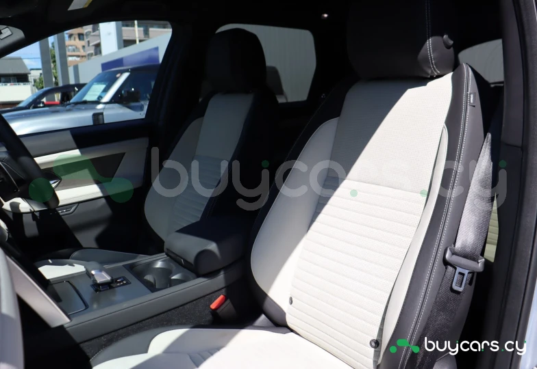 Land Rover Discovery Sport Серый