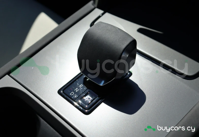 Land Rover Discovery Sport Серый