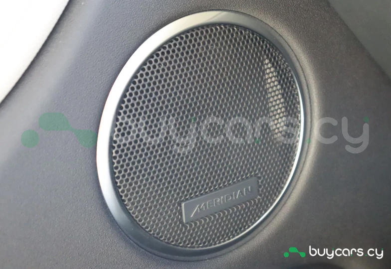 Land Rover Discovery Sport Серый