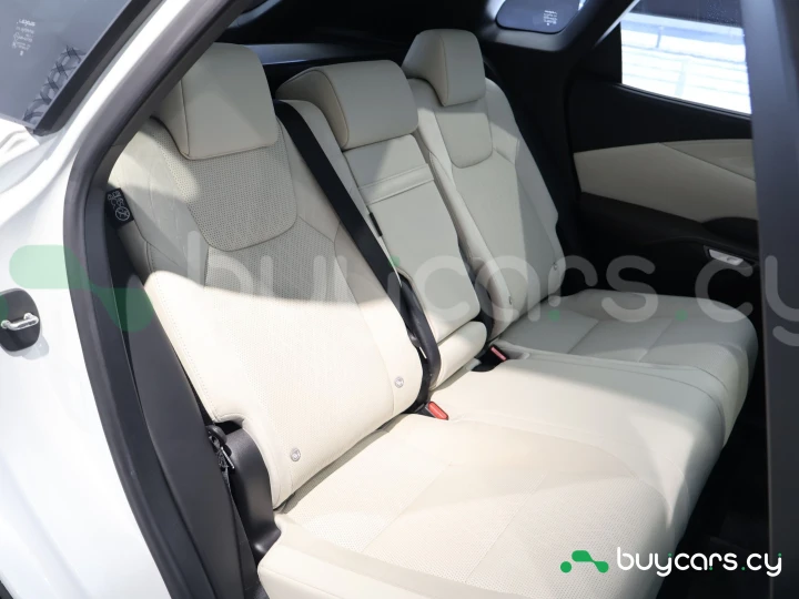 Lexus RX White