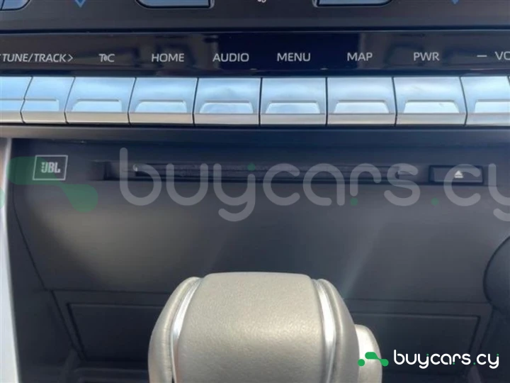 Toyota Land Cruiser Белый