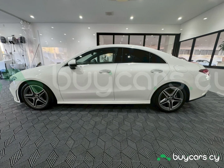 Mercedes CLA-class Белый