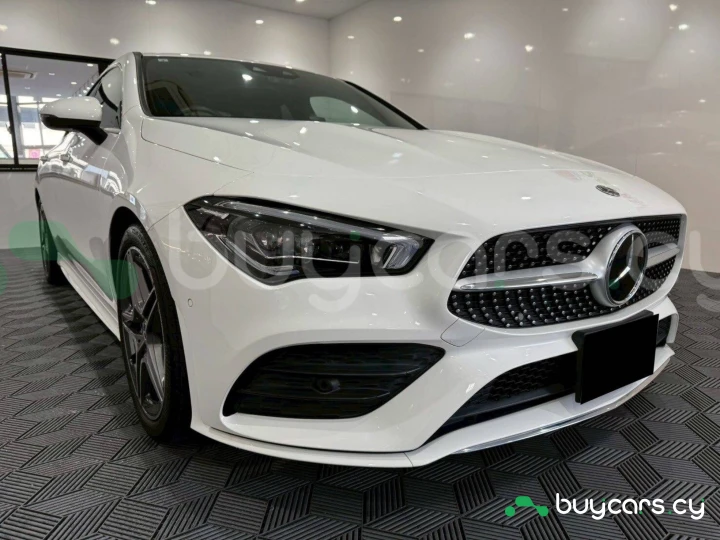 Mercedes CLA-class Белый