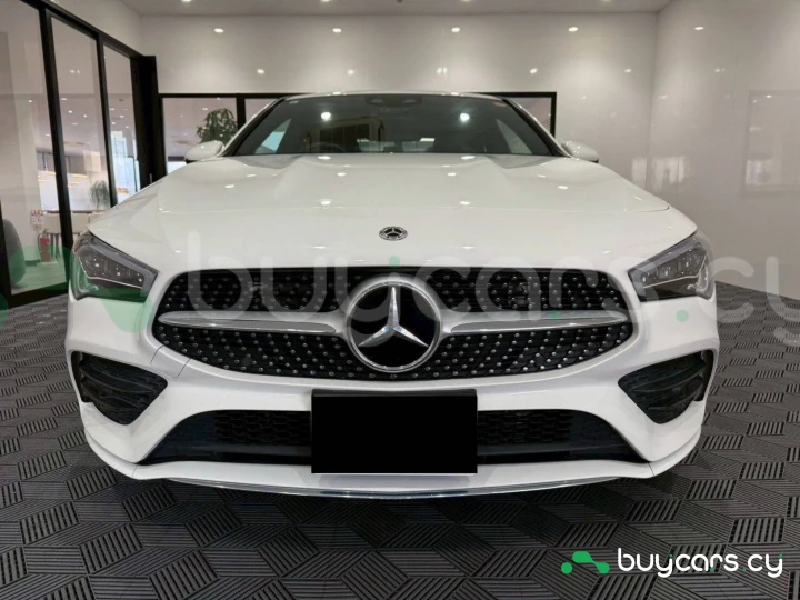 Mercedes CLA-class Белый