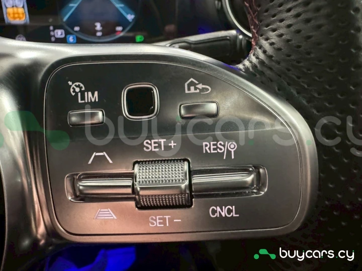 Mercedes CLA-class Белый