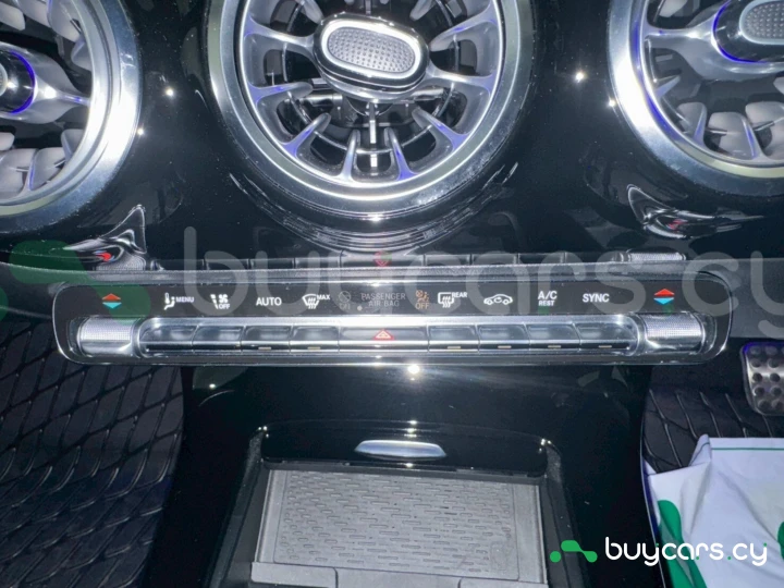 Mercedes CLA-class Белый