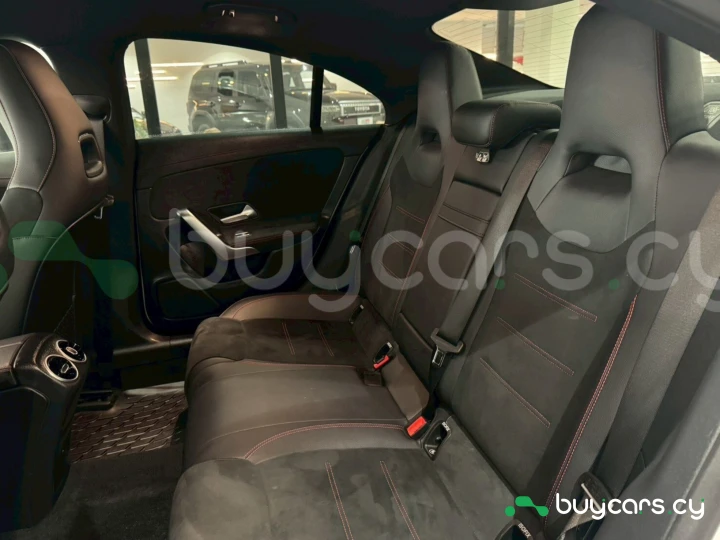 Mercedes CLA-class Белый