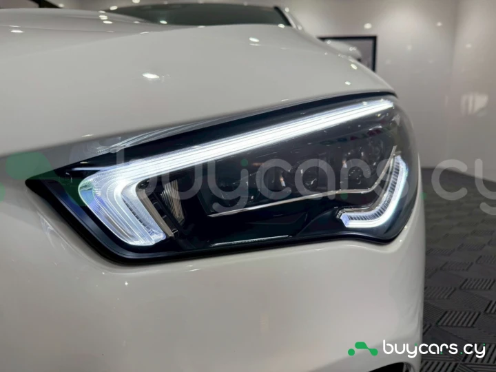 Mercedes CLA-class Белый