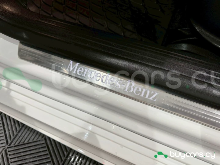 Mercedes CLA-class Белый