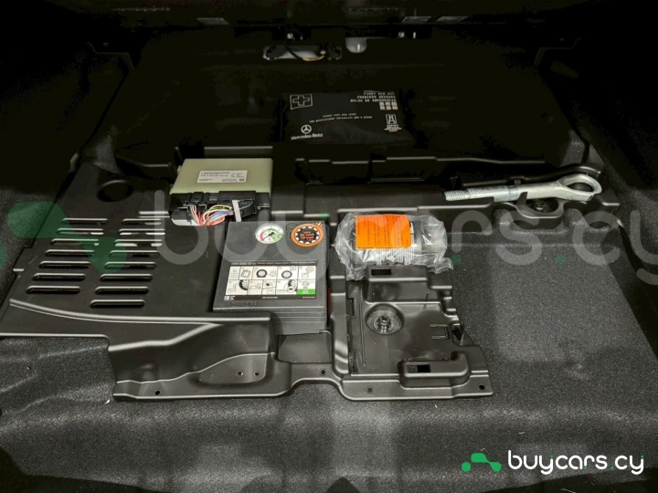 Mercedes CLA-class Белый