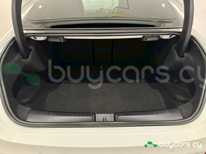 Mercedes CLA-class Белый