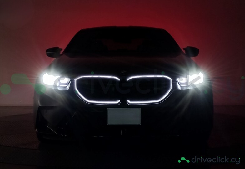 BMW M5 Black