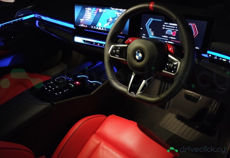 BMW M5 Black