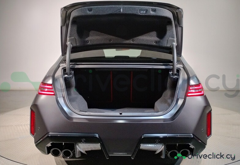 BMW M5 Black