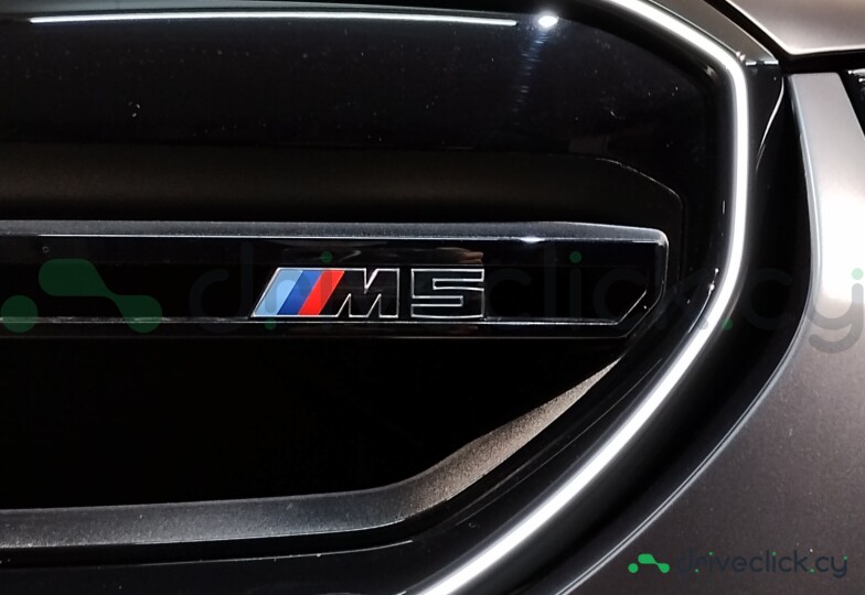 BMW M5 Black