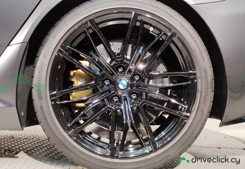 BMW M5 Black