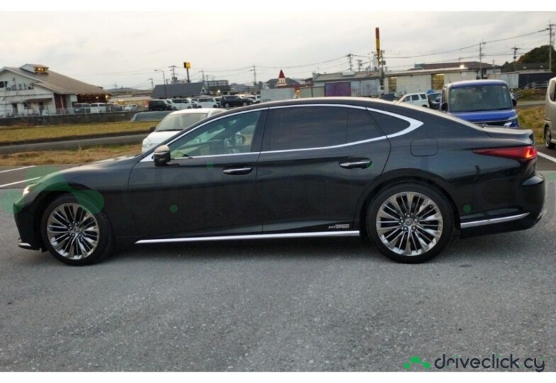Lexus LS Black