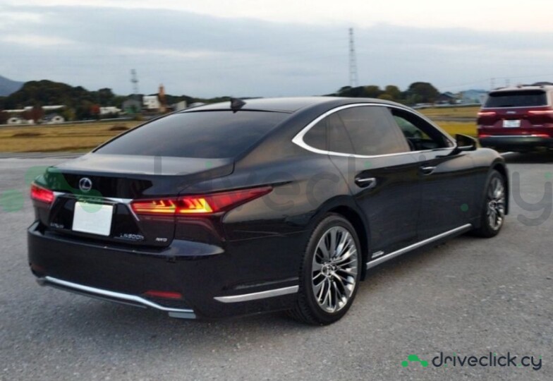 Lexus LS Black