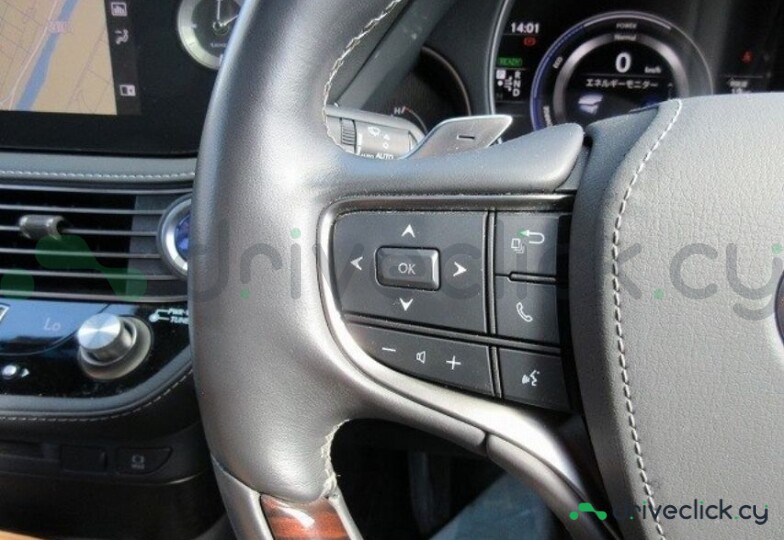 Lexus LS Black