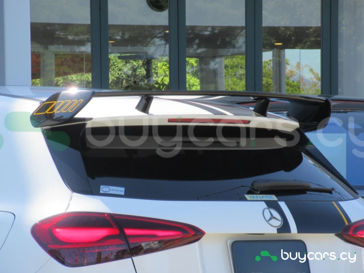 Mercedes A-class Белый