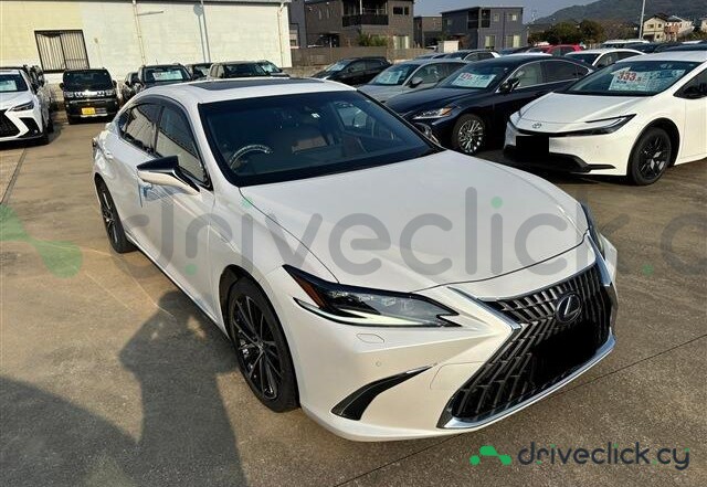Lexus ES White