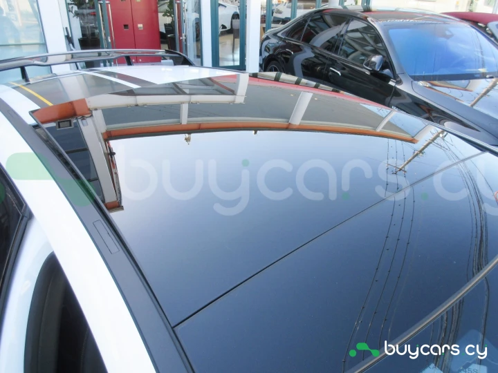 Mercedes A-class Белый