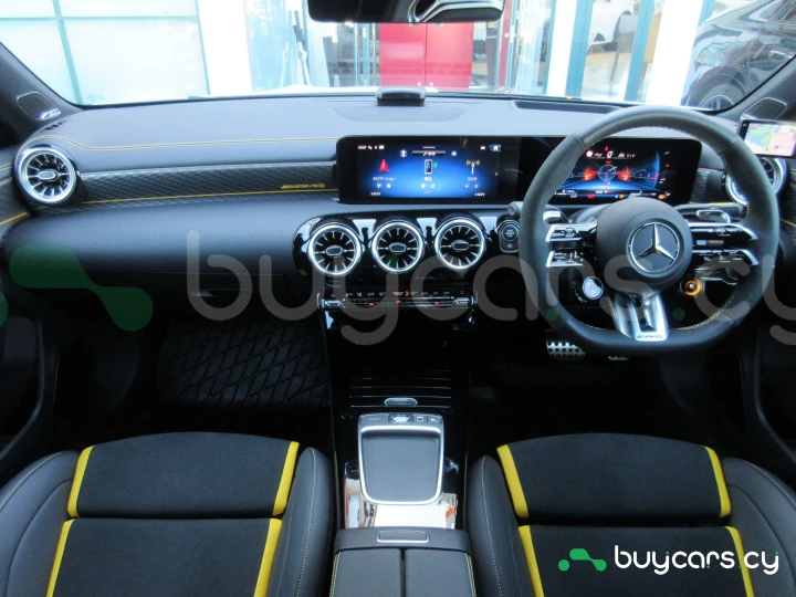 Mercedes A-class Белый