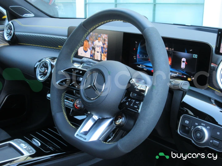 Mercedes A-class Белый