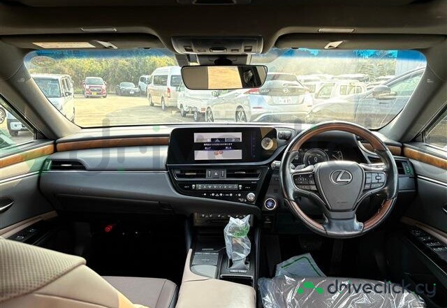 Lexus ES White