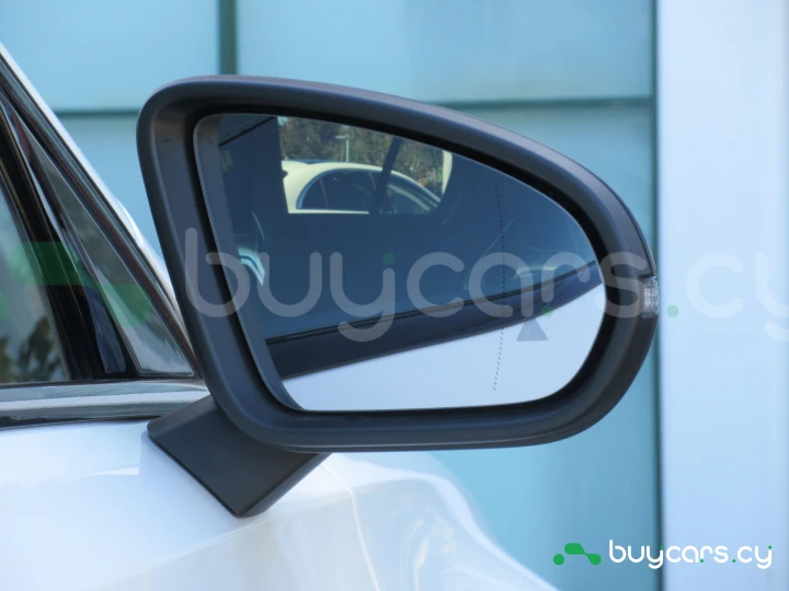 Mercedes A-class Белый