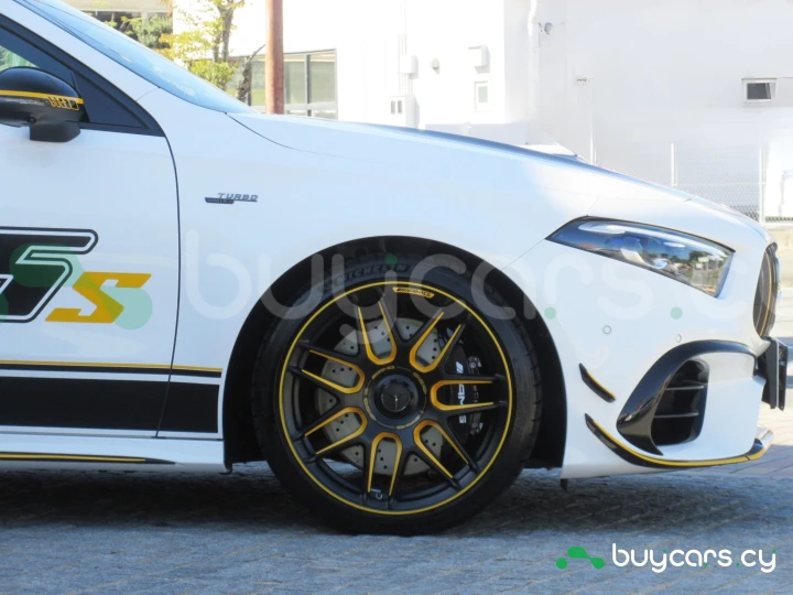 Mercedes A-class Белый