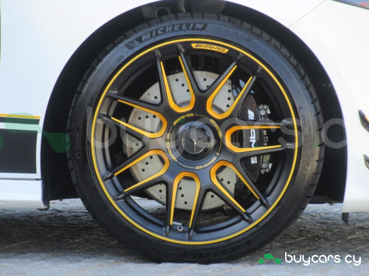 Mercedes A-class Белый